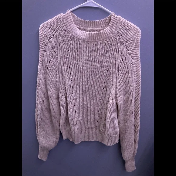 American Eagle Sweater - Picture 5 of 8